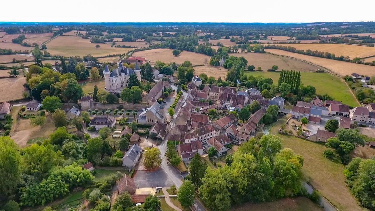 Chateau Saint-Chartier Bed and Breakfast Exterior foto